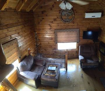 Log Cabin for 6 Guests in Ohio, USA, Picture 2