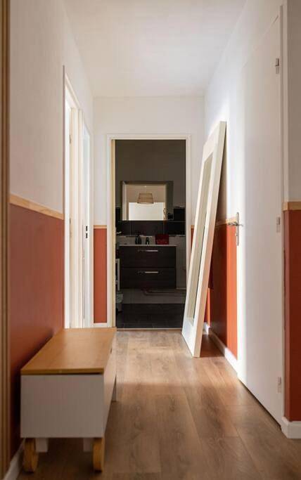 Appartement entier, Two-Bedroom Apartment in Lens, Région de Lens