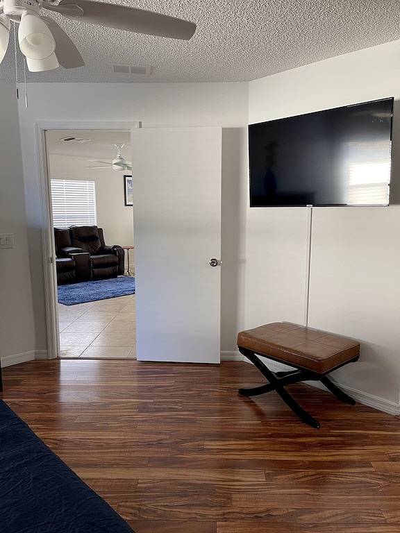 Courtyard Villa with gas golf cart located between two Town Squares! in The Villages, Sumter County