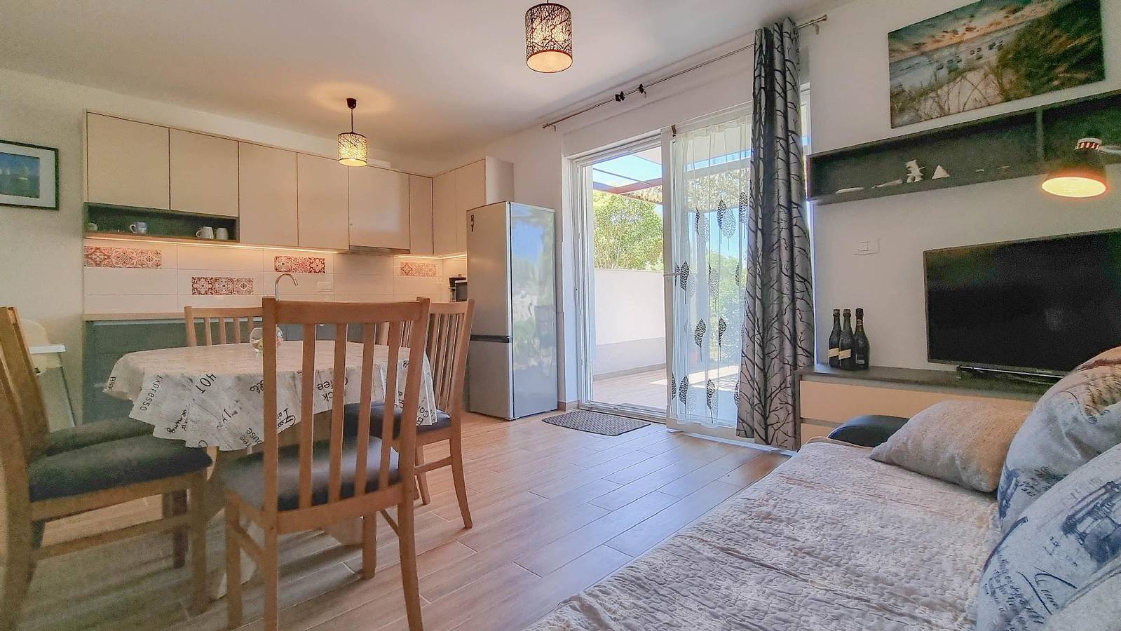 Ganze Ferienwohnung, Antonio - Apartment mit Terrasse für 4-5 Personen in Umag, Umag und Umgebung