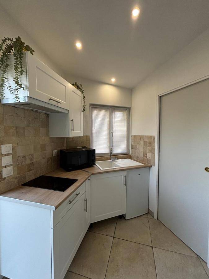 Gîte pour 3 personnes, avec Terrasse dans Aeroport Paris Beauvais - 3