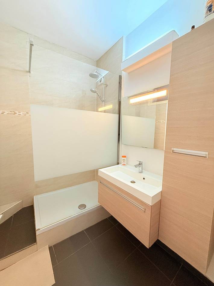 Appartement entier, Stay in the Heart of Brussels – Steps from Grand Place & Manneken Pis in Bruxelles, Région de Bruxelles