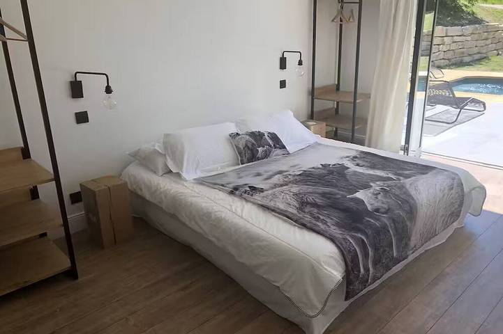 Location de vacances pour 8 personnes, avec Jardin à Saint-Aquilin - 2