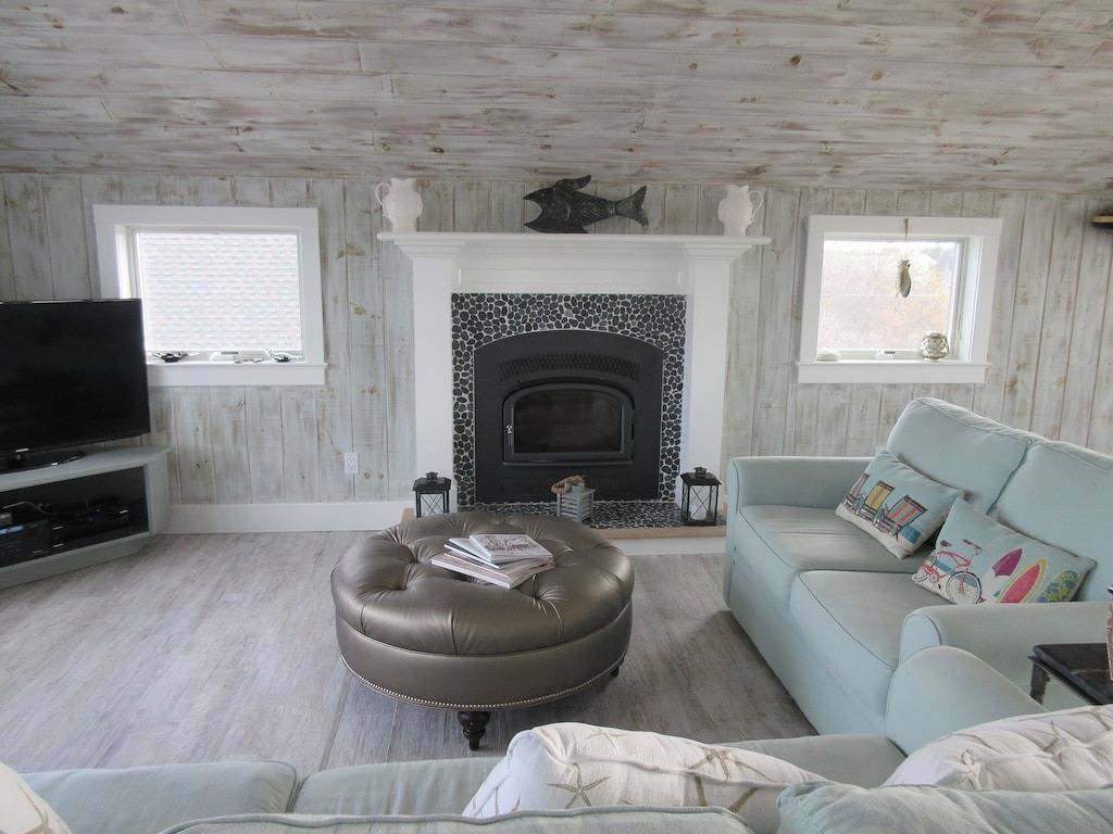 Amagansett Beach House-Spaziergang zum Meer und Bay-4bdr-2 1 / 2bath-9 Personen in Napeague, North Fork