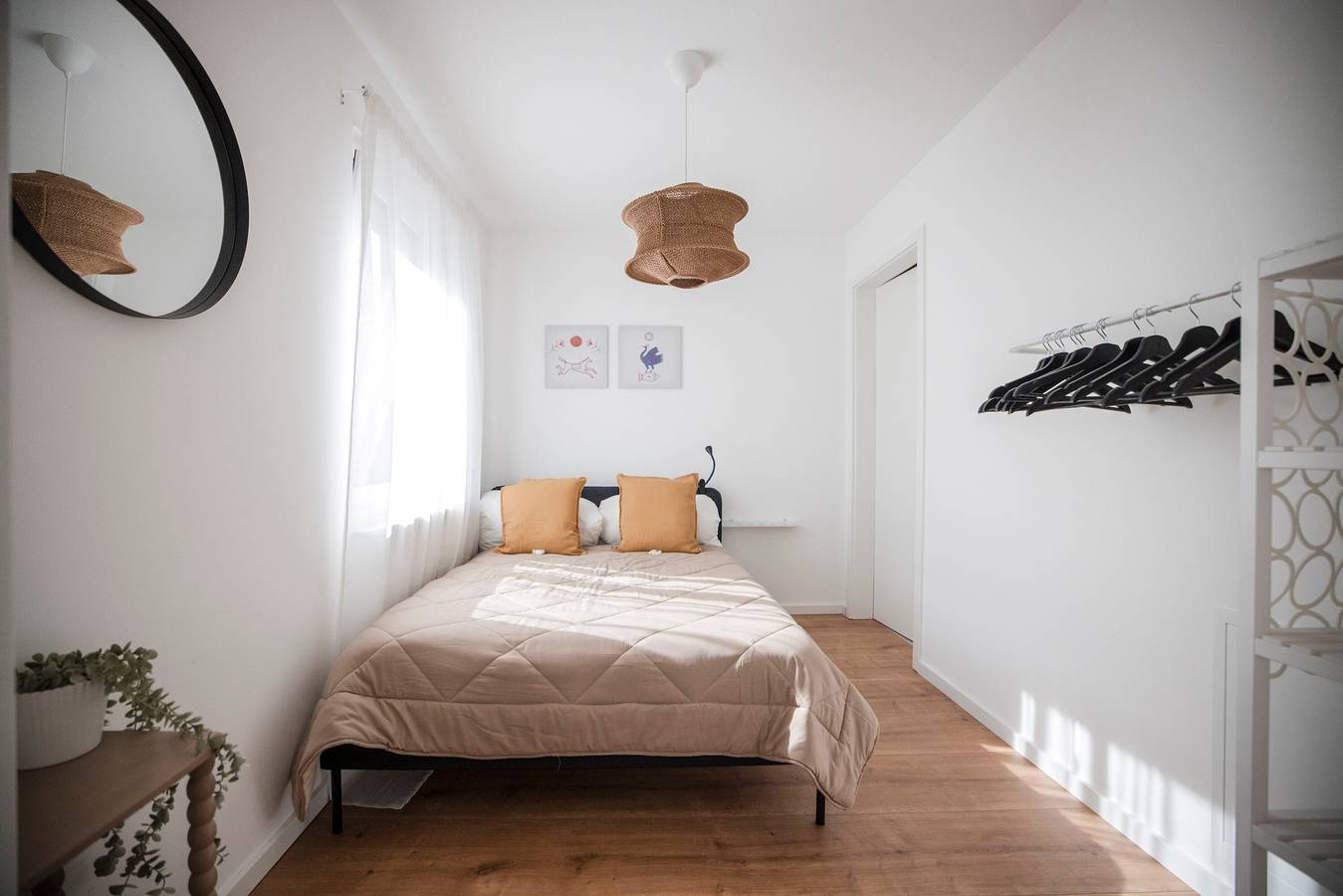 Geheel appartement, Luxe appartement aan de bosrand, dicht bij de stad in Roisdorf, Bornheim