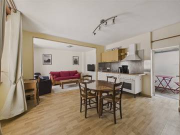 Gîte pour 4 personnes, avec terrasse à Sarlat-la-Canéda
