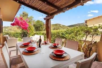 Gîte pour 8 personnes, avec terrasse et vue, animaux acceptés dans Cala Bitta