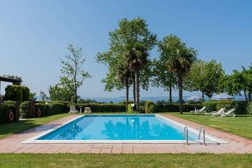 Ferienhaus für 4 Personen, mit Garten und Pool in Bolsena