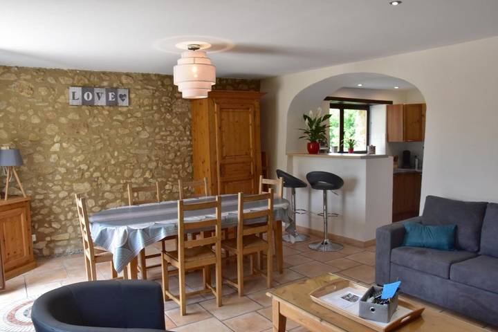 Location de vacances pour 19 personnes, avec jardin à Saint-Montan - 2