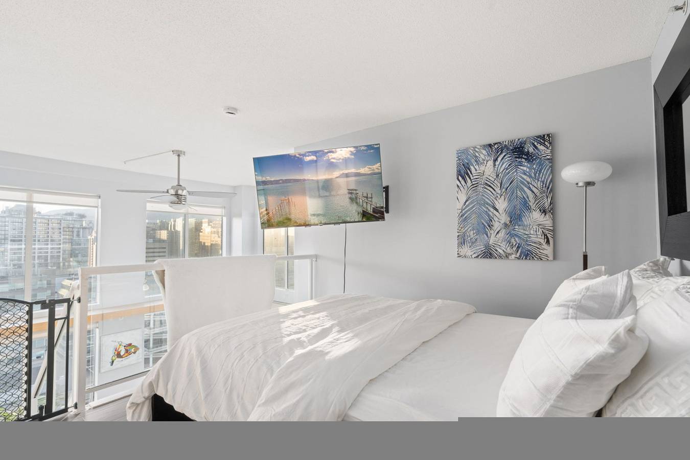 Apartamento entero, Rare Downtown Loft | High Ceilings & Panoramic Skyline Views in Vancouver, Columbia Británica