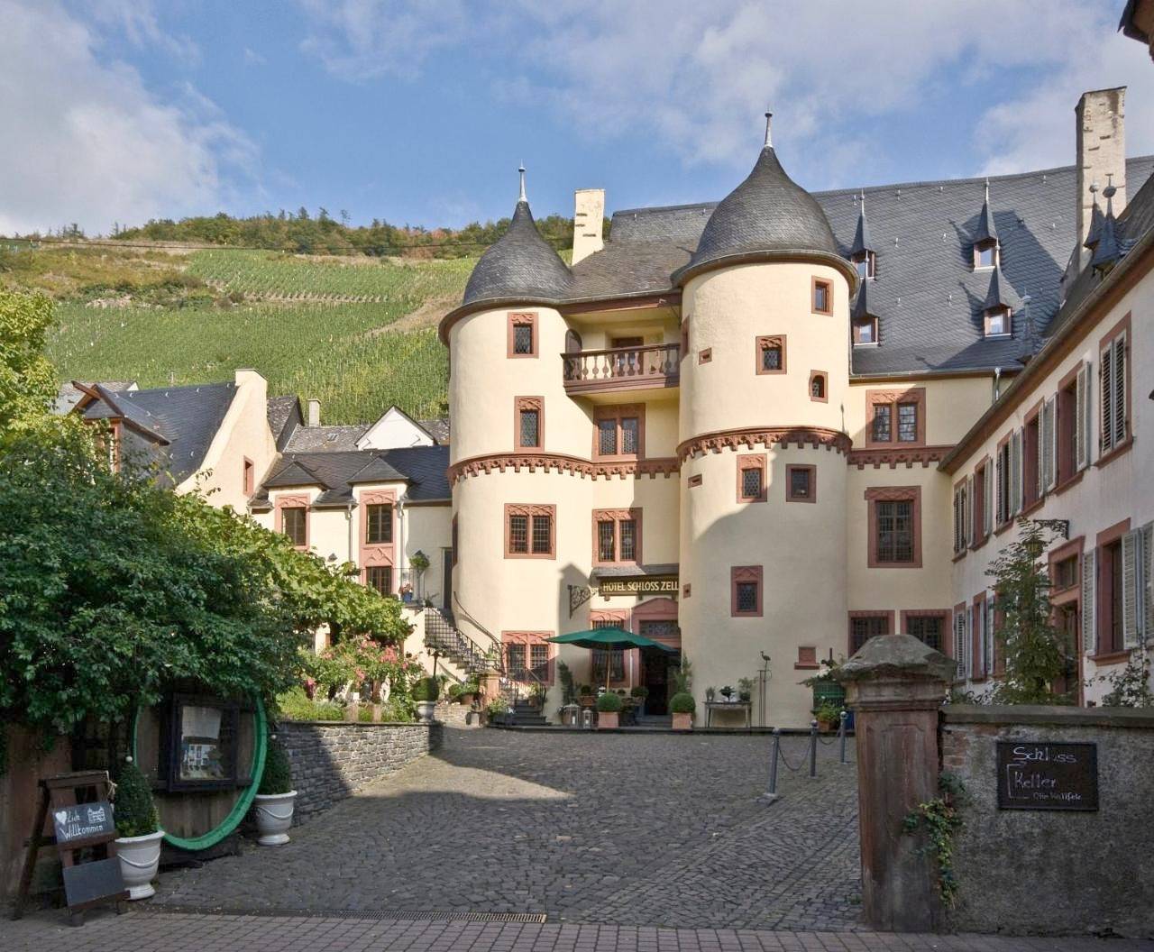 Hotel Schloss Zell in Zell Stadt (Mosel), Zell (Mosel)