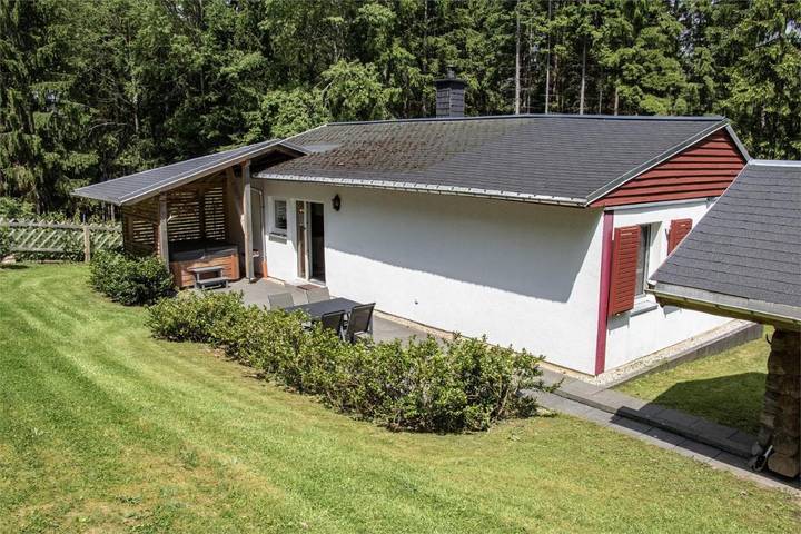 Ferienhaus für 4 Personen, mit Whirlpool und Terrasse sowie Garten und Pool in Breitenbrunn / Erzgebirge - 4