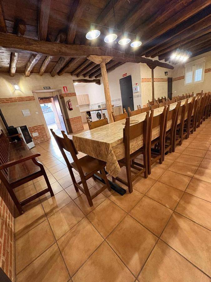 Casa rural para 14 personas, con jardín y vistas, Se admiten mascotas en Provincia de Valladolid - 2
