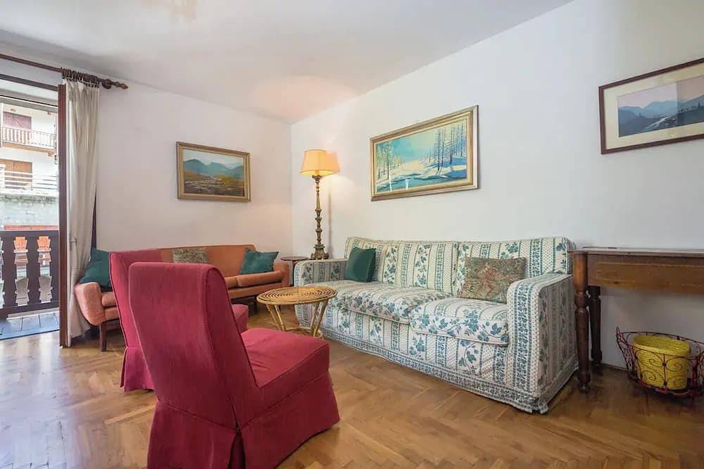 Appartamento intero, Accogliente appartamento nel centro di Courmayeur in Courmayeur, Massiccio del Monte Bianco