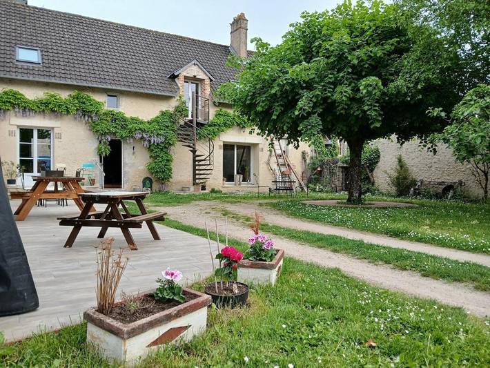 Location de vacances pour 11 personnes, avec Jacuzzi et Terrasse ainsi que Jardin et Piscine à Chitenay - 2