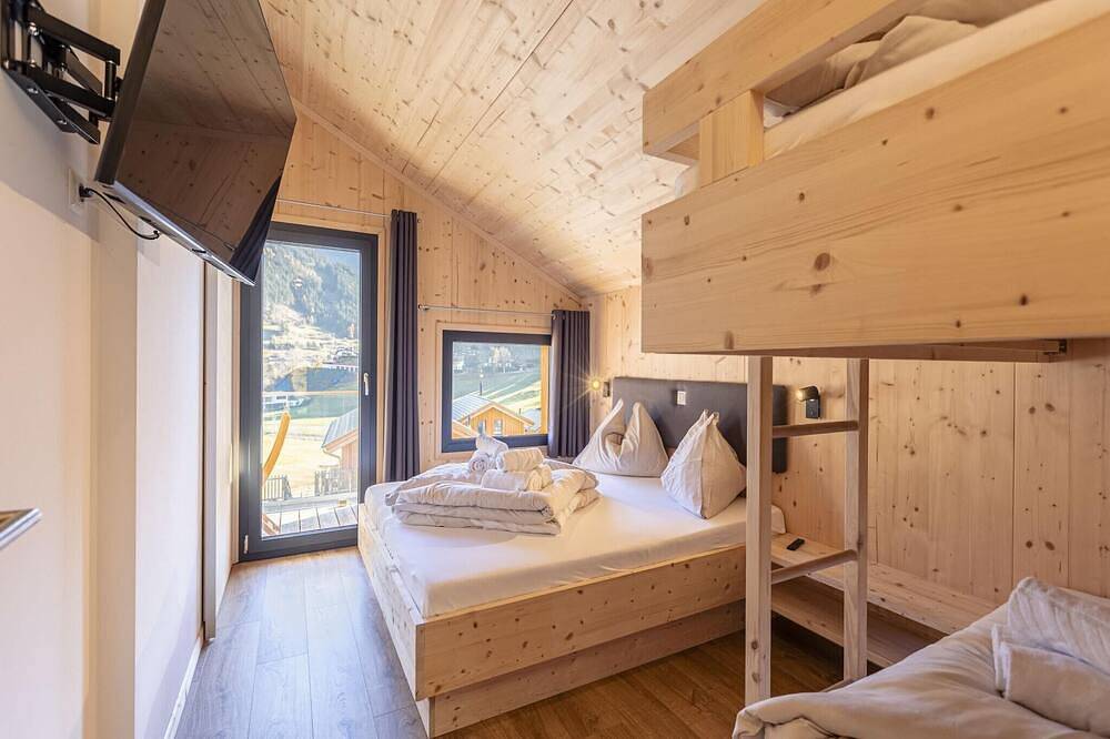 Chalet am Skilift mit Balkon und Sauna in Stubaier Alpen, Steinach am Brenner