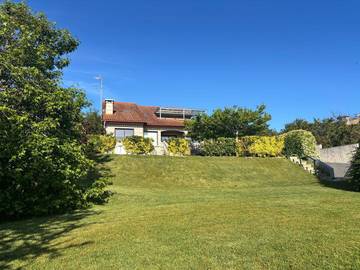 Ferienhaus für 9 Personen, mit Ausblick und Garten in Vigo