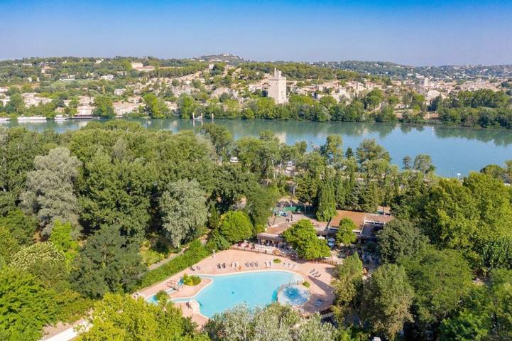 Camping pour 6 personnes, avec Terrasse et Piscine