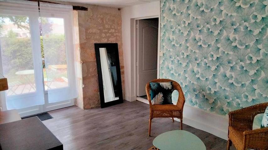Location de vacances pour 4 personnes, avec sauna ainsi que piscine et jardin à Meursac - 3