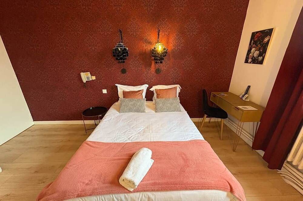 Chambre n°9 : la bourgogne velours in Paray-le-Monial, Région de Charolles