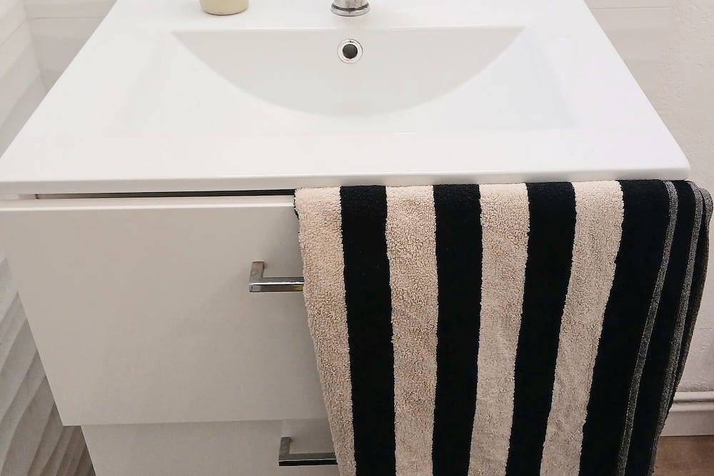 Ganze Wohnung, Aix sud proche Autoroute résidence sécurisée Coté Jardin Parking in Aix-en-Provence, Aix-en-Provence und Umgebung