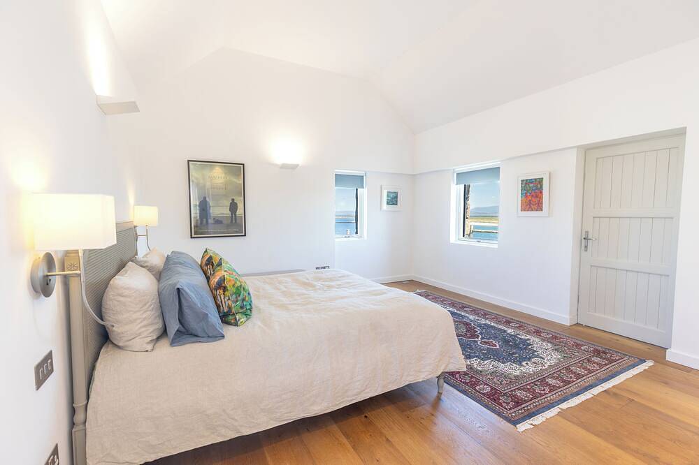 Luxury 2-bedroom cottage in spectacular location on Achill in Achill Island