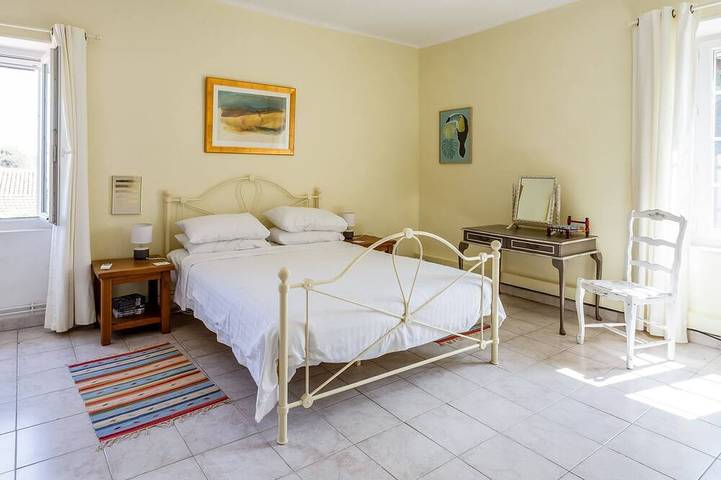 Villa Du Midi - Quatre Chambres Villa, Couchages 8 in Cruzy, Côte méditerranéenne (France)