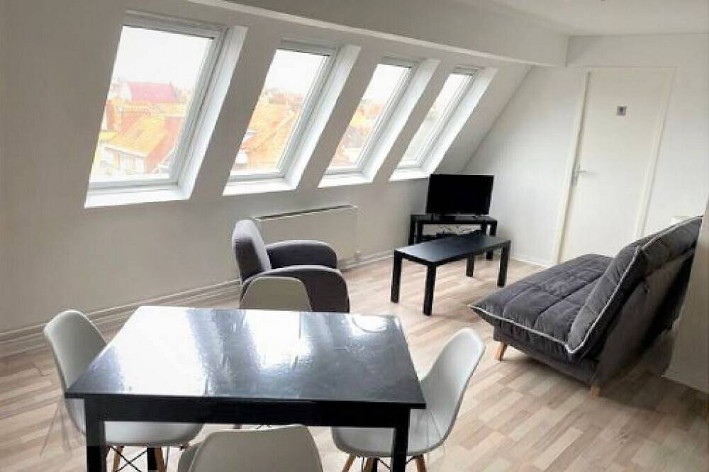 Appartement entier, Appartement Lumineux 300m Plage avec Boîte à Livre in Plage de Malo-les-Bains, Dunkerque