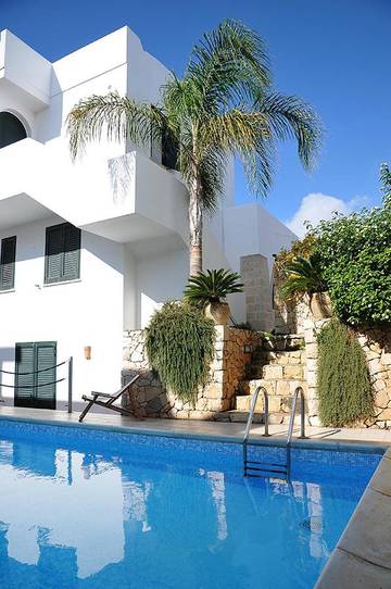 Ferienwohnung für 4 Personen, mit Ausblick und Pool sowie Garten, mit Haustier in Santa Maria al Bagno