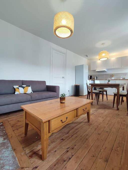 Appartement entier, Two-Bedroom Apartment in Le Tréport, Région de Dieppe