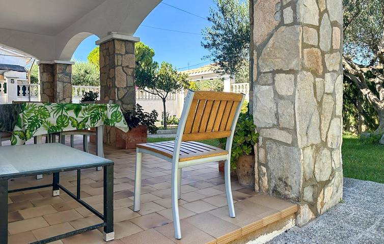 Acogedor apartamento cerca de la playa els Muntanyans in Creixell, Costa Dorada