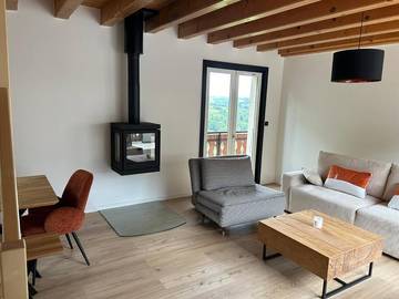 Cottage pour 8 personnes, avec jardin ainsi que vue et terrasse à Vacheresse