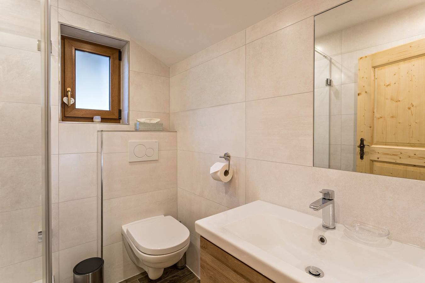 Appartement 'Rubin' bij de skilift met uitzicht op de bergen, Wi-Fi & terras, foto 13