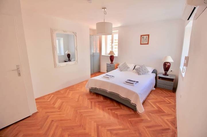 3 bedroom town house, terrace in the beautiful Unesco town Trogir in Trogir, Split-Dalmatie