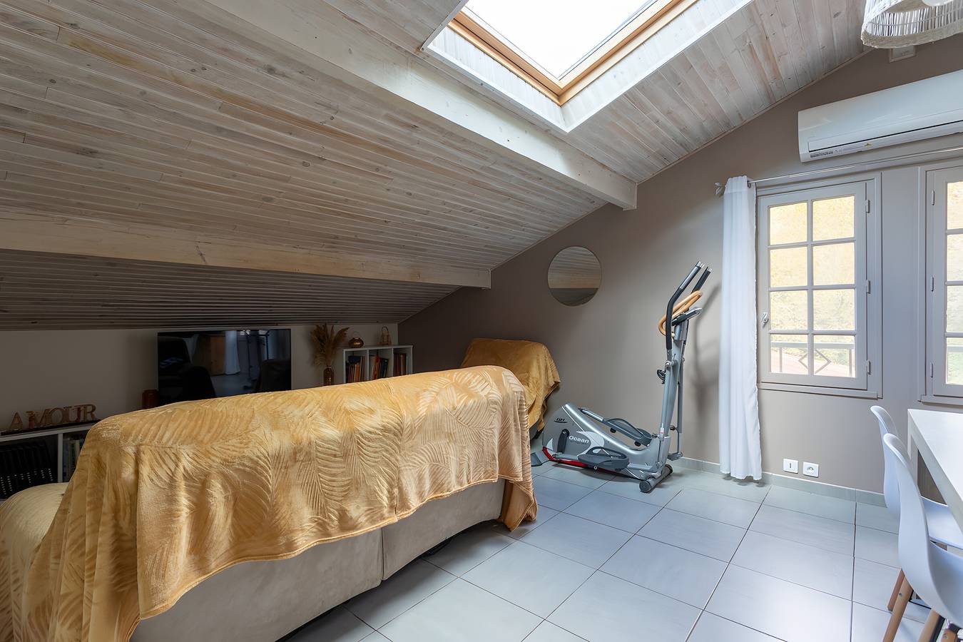 Apartamento entero, Apartamento 'Maison Xara-heguia' con aire acondicionado in Hasparren, Region de Bayona