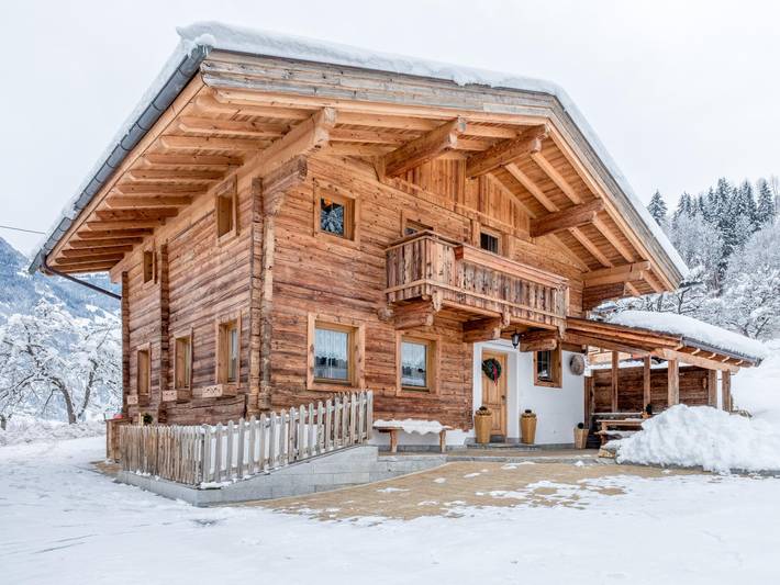 Vakantiewoning voor 10 personen, with Balkon and Terras as well as Tuin and Sauna in Ramsau im Zillertal