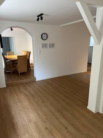 Ferienwohnung für 8 Personen, mit Terrasse und Ausblick in Siegen