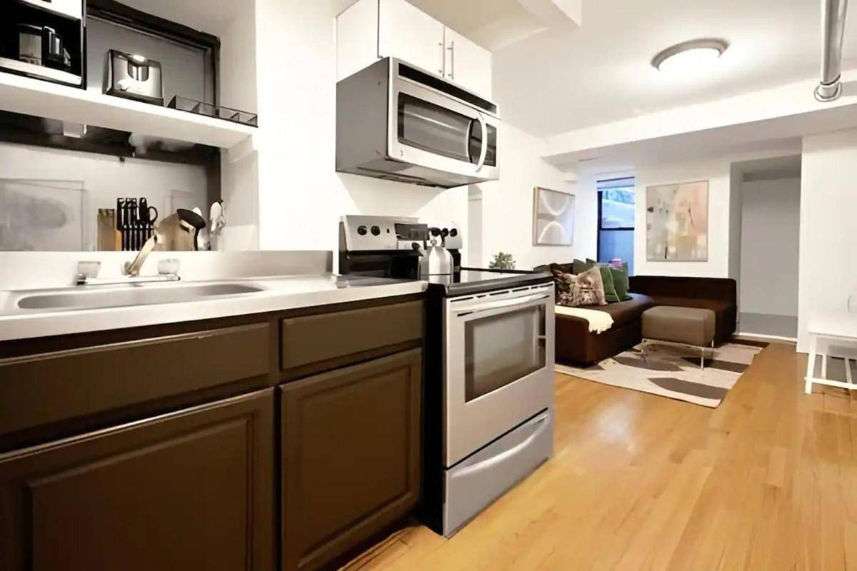 For Rent in Chelsea Your Ideal Space Awaits l Cardi l in Manhattan, New York City