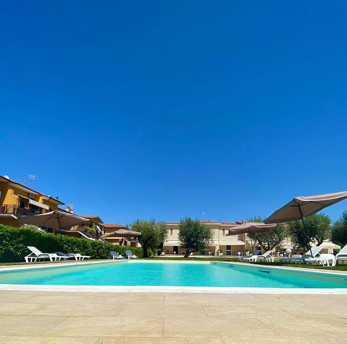 Apartamento de vacaciones para 4 personas, con piscina y jardín, Se admiten mascotas - 1