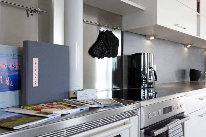Hel lägenhet, Apartment 'Ebnerhof' with Mountain View, Private Terrace and Wi-Fi in Ritten, Sarntal Alperne