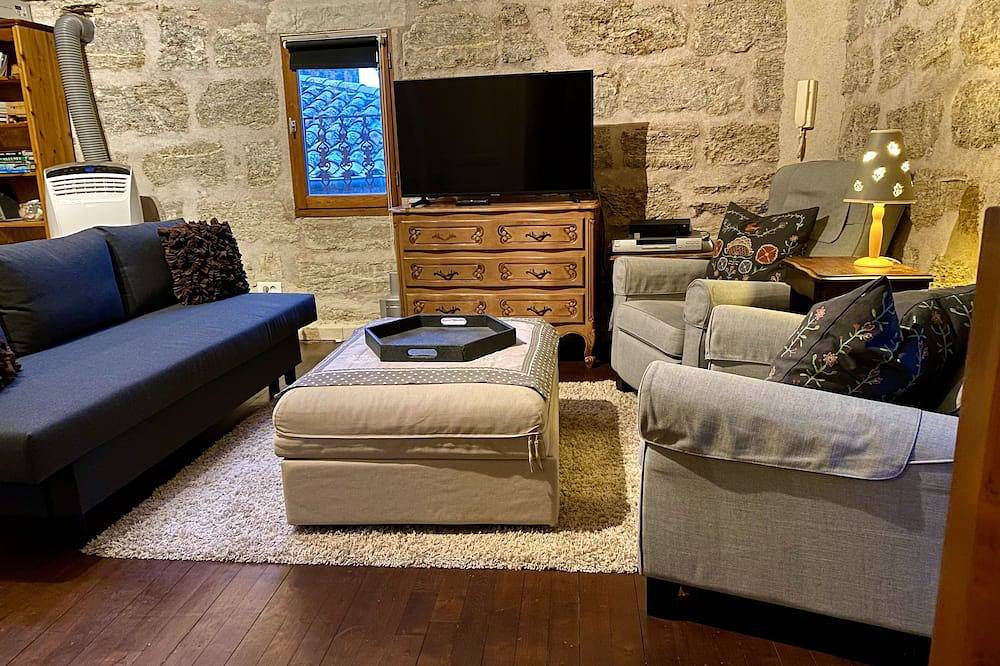 Unique house with character and comfort in the historic center of Pezenas in Pézenas, Côte d'Améthyste
