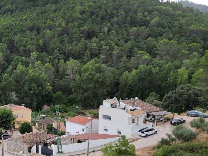 Casa rural para 9 personas, con jardín además de vistas y piscina en Sierra de Segura - 2