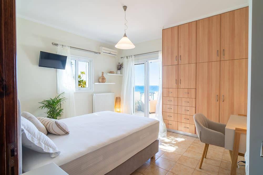 Kondarini - 4 Bedroom Villa with Sea View in Tragaki, Zakynthos