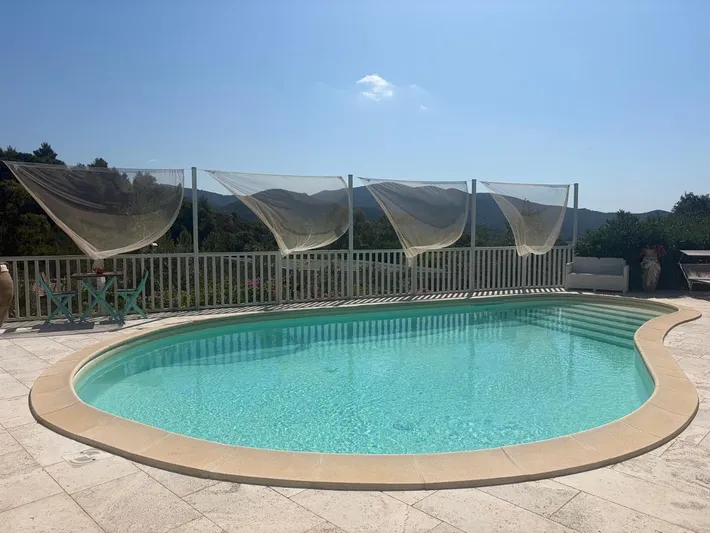 Appartamento vacanze per 6 persone, con piscina e panorama nonché giardino, con animali domestici - 1