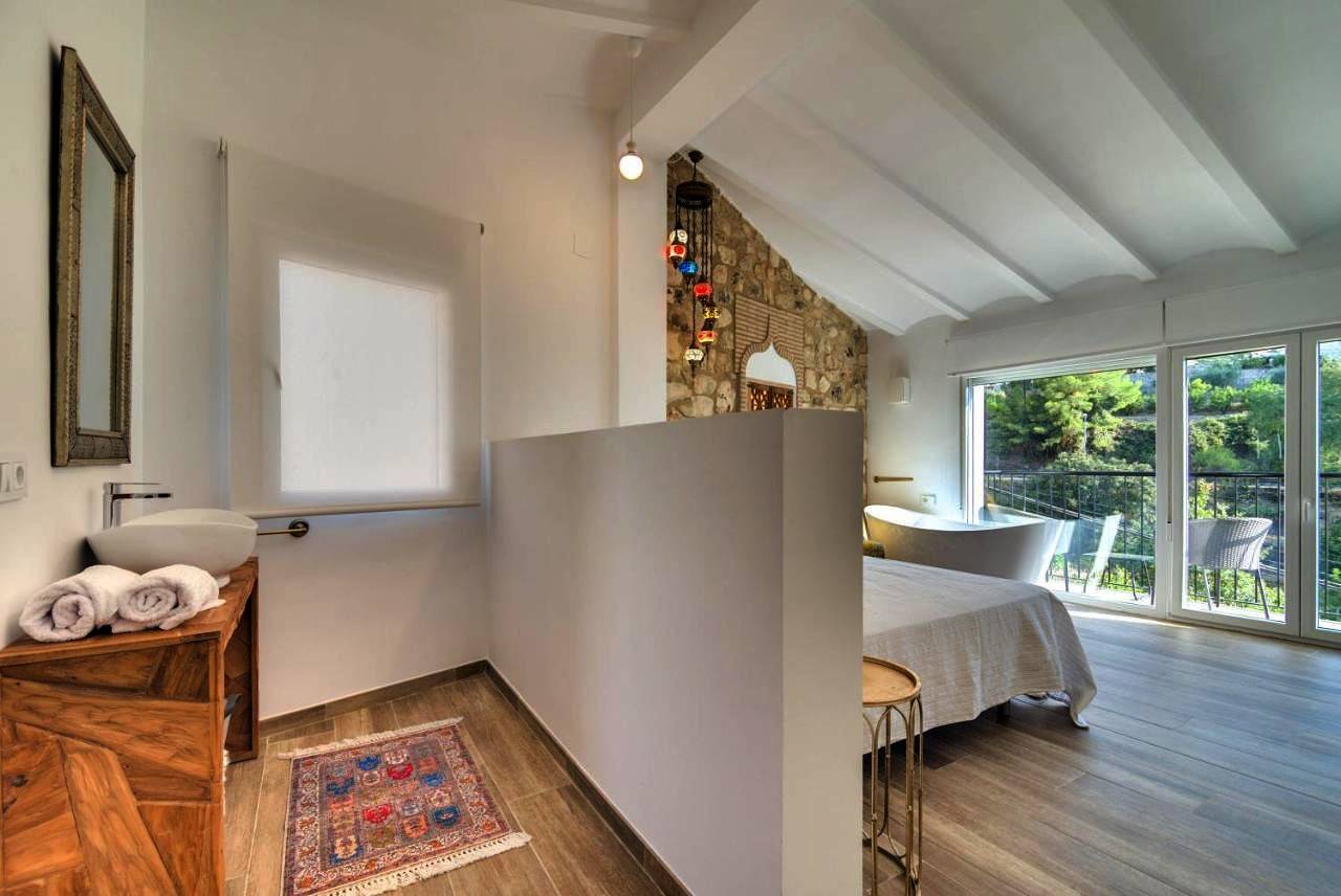 Double Room in Vall de Gallinera, Interior de Alicante