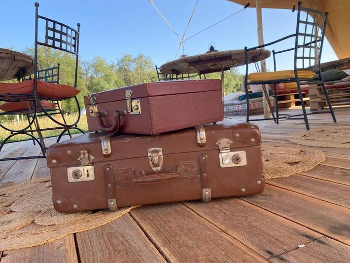 Location de vacances pour 6 personnes, avec piscine et jardin ainsi que terrasse et jacuzzi dans Thiel-sur-Acolin - 3