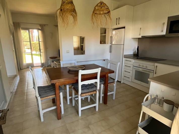 Casa de huéspedes para 6 personas, con Balcón y Terraza además de Jardín y Piscina en Pals - 4