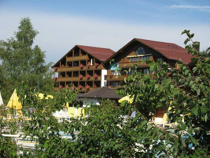 Ferienhaus für 4 Personen, mit Balkon und Balkon/Terrasse sowie Pool und Sauna in Lam