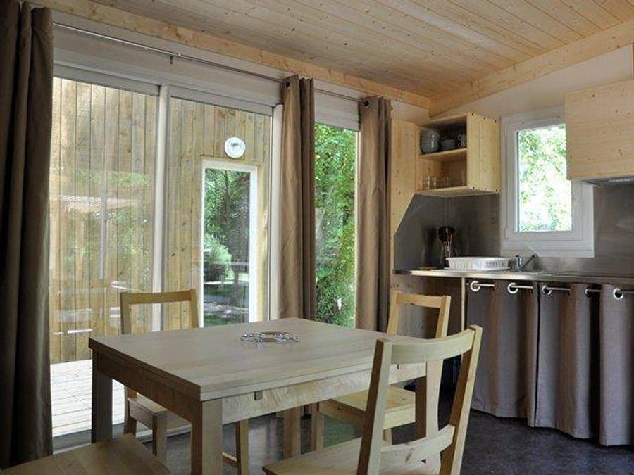 Flower Camping et Base de Loisirs de Rouffiac - Chalet 8 personen - Chalet Premium Escalade 47 m² - 3 Zimmer 6/8 pers. in Angoisse, Périgord Vert