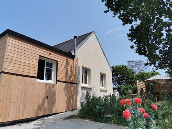 Location de vacances pour 6 personnes, avec jardin à Peumerit - 3